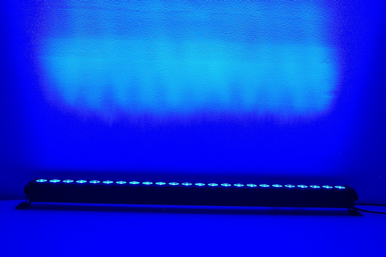 Event Lighting Lite BAR24X4L - 24x 4W RGBW LED Bar with 8 Segment Control - Image 11